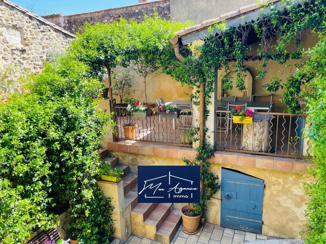 Maison à PUJAUT