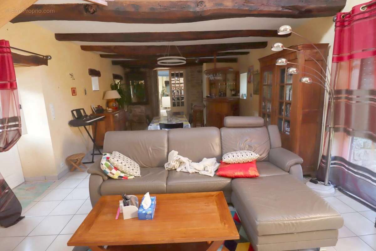 Maison à LA FEUILLEE