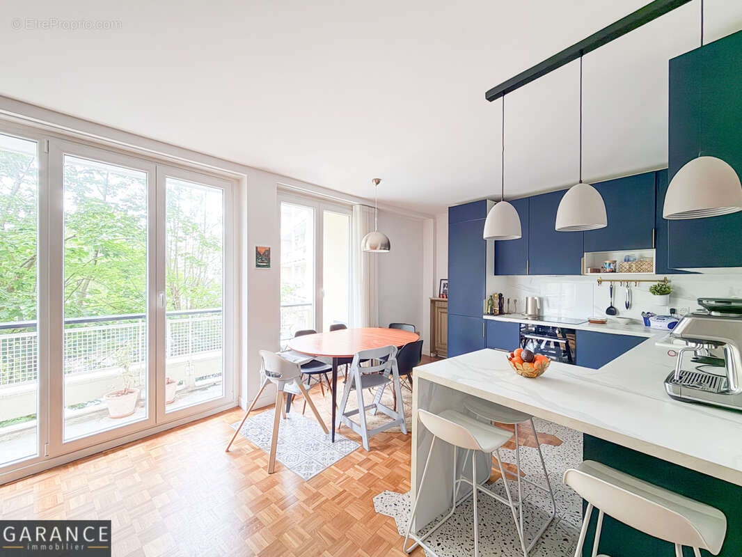 Appartement à PARIS-12E
