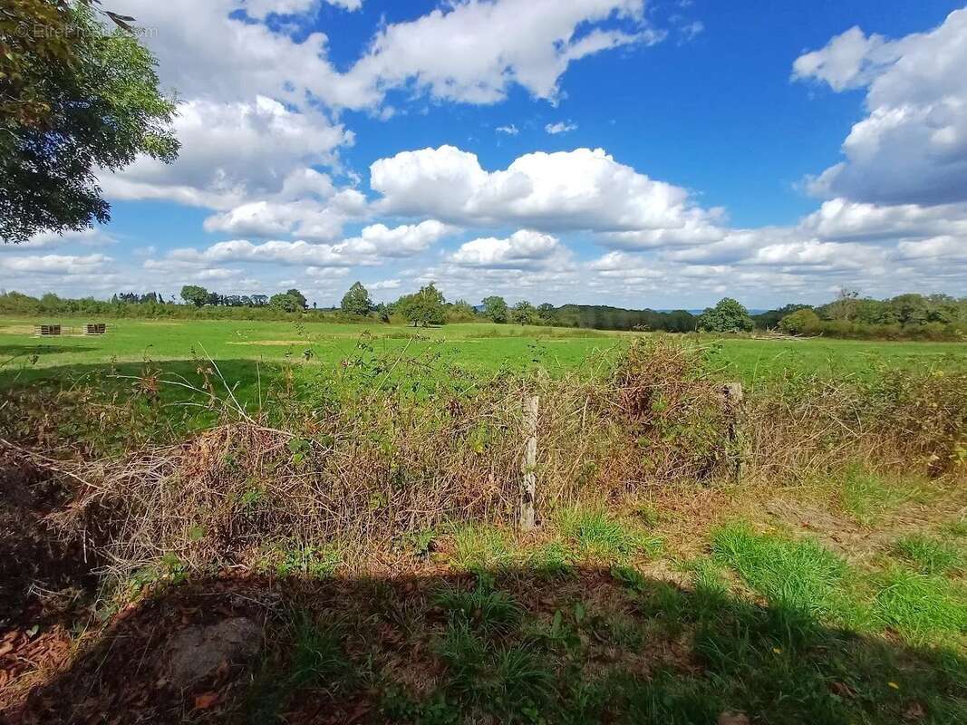 Maison à CHENERAILLES