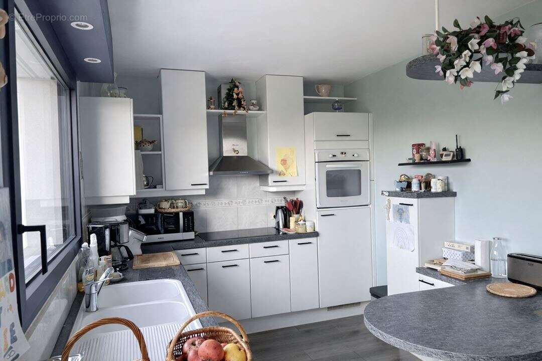 Maison 219 m² à Villaz  - photo 7