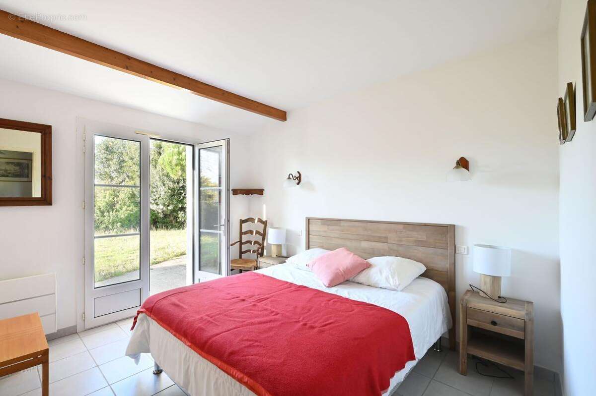 Maison très bien située proche centre village des Portes en Ré - photo 9