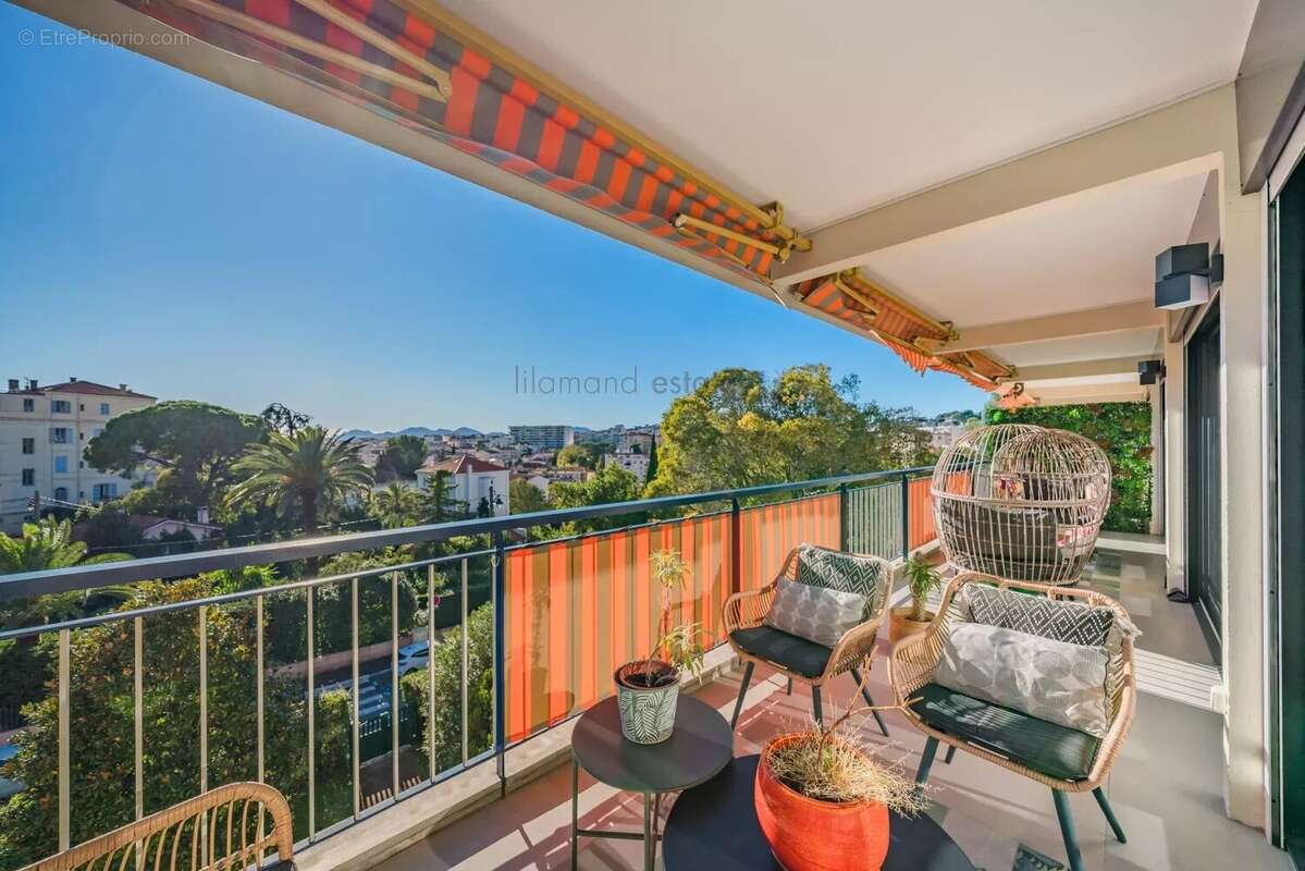 Appartement à CANNES