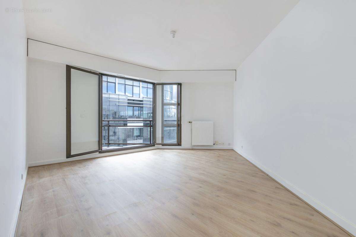 Appartement à LEVALLOIS-PERRET