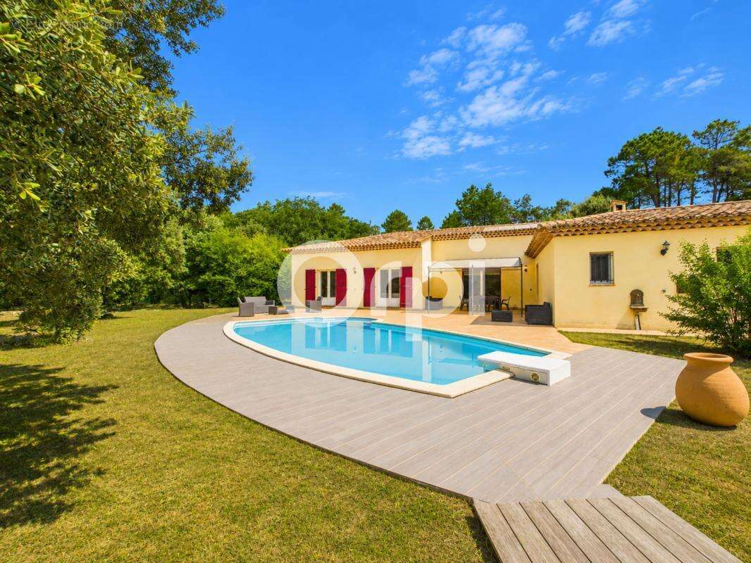 Maison à MONTAUROUX