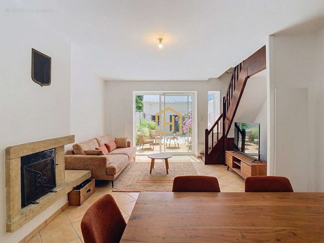Maison à SAINT-MARTIN-D'HERES