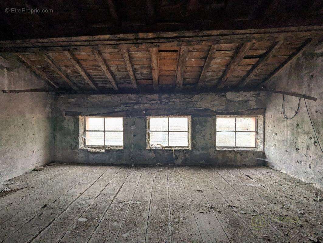 Maison à VERDUN-SUR-LE-DOUBS