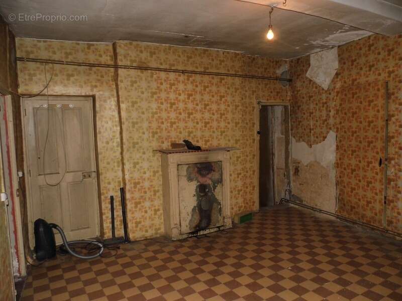 Dpt Calvados (14), à vendre FALAISE immeuble  de 312 m² habitables - photo 4