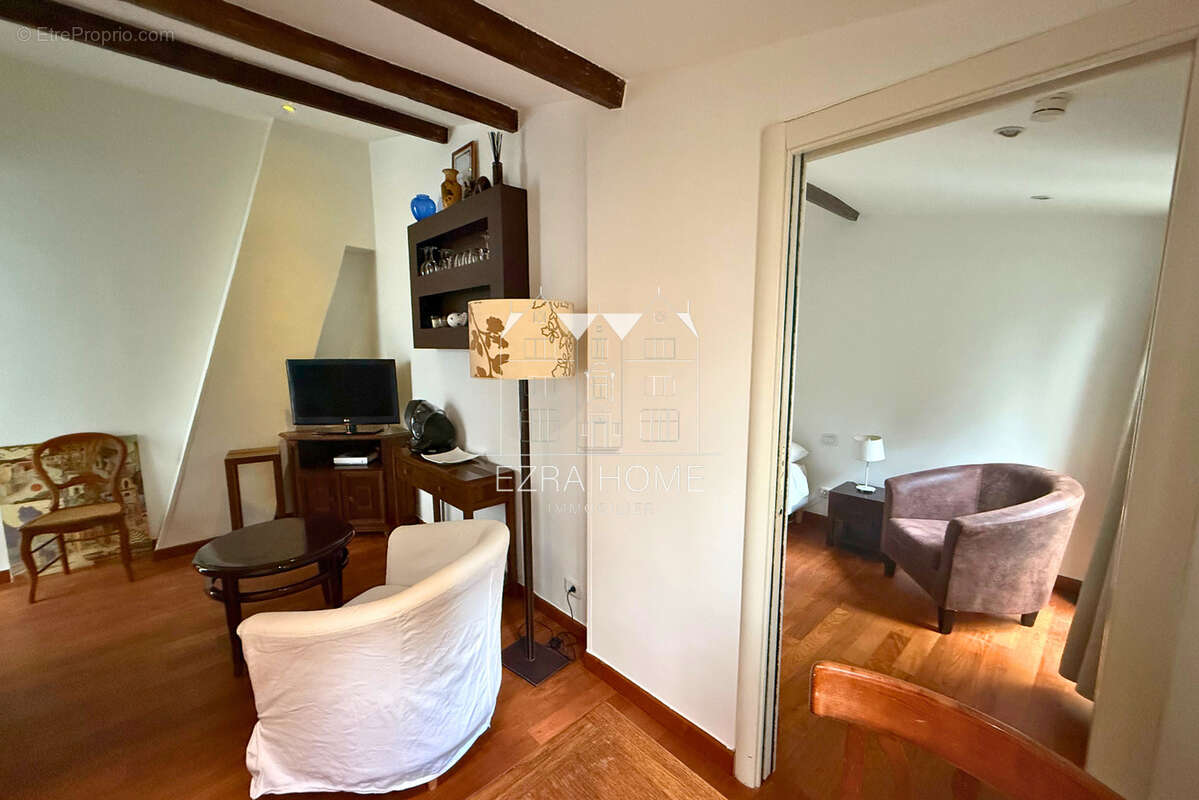 Appartement à PARIS-14E