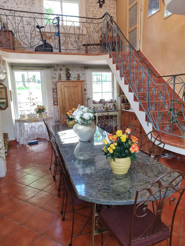 Maison à BRUYERES-LE-CHATEL