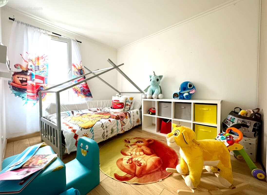 Appartement à MAGNY-LE-HONGRE