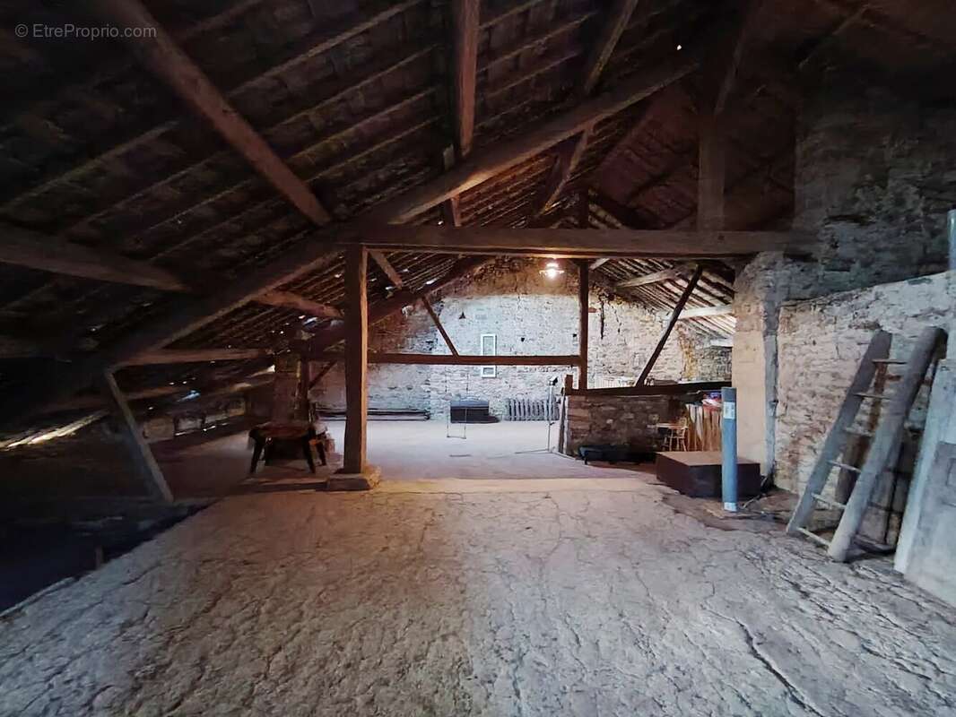 Maison à COIFFY-LE-HAUT