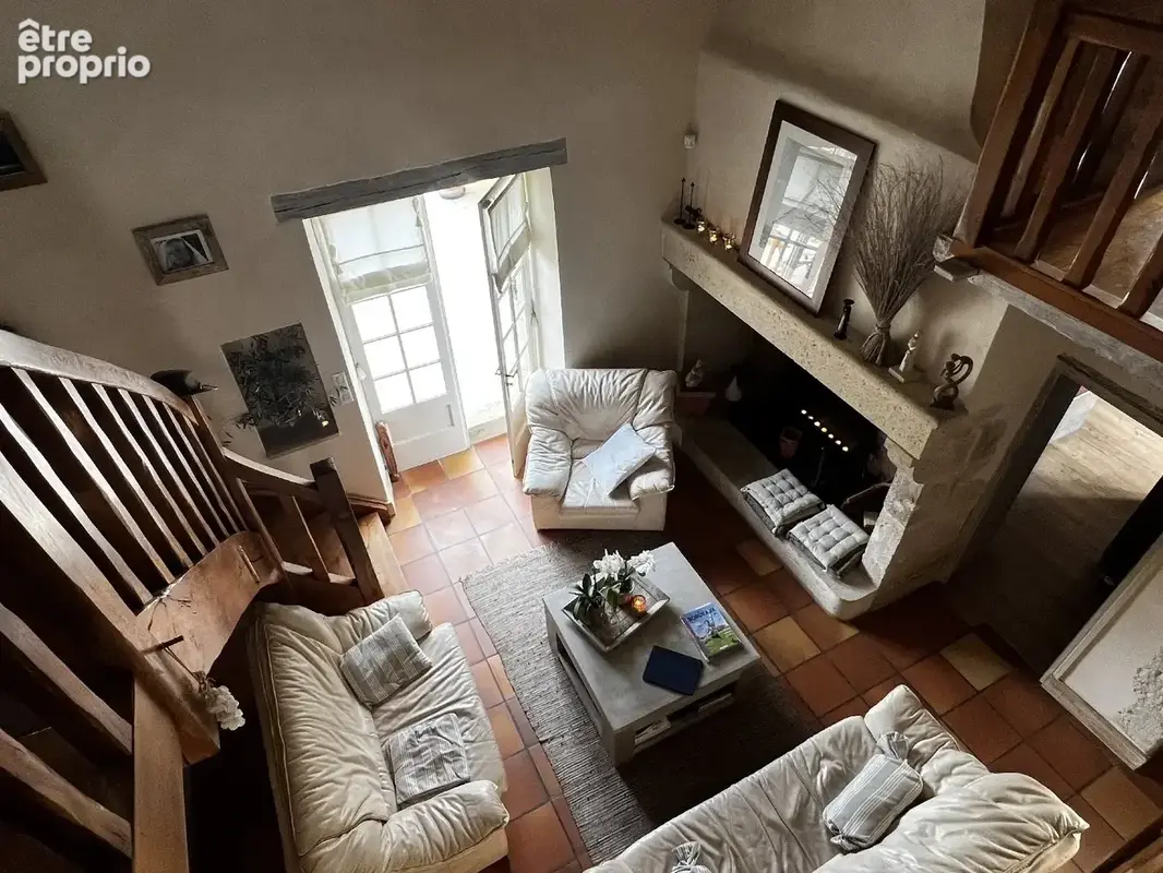 Charmante Maison en Pierre avec Piscine, Vues Panoramiques et Jardin Paisible - photo 15