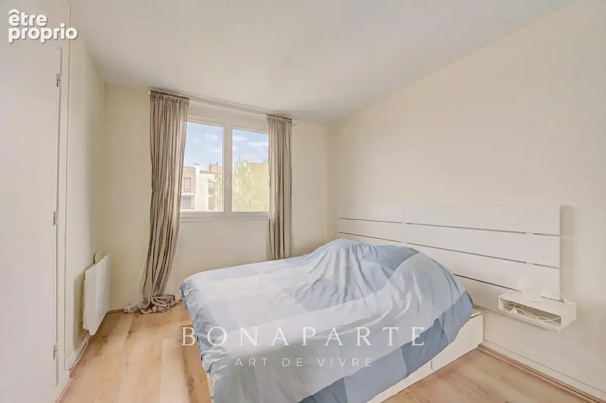 Ultra centre de saint-cloud - appartement rénové au dernier étage - photo 7