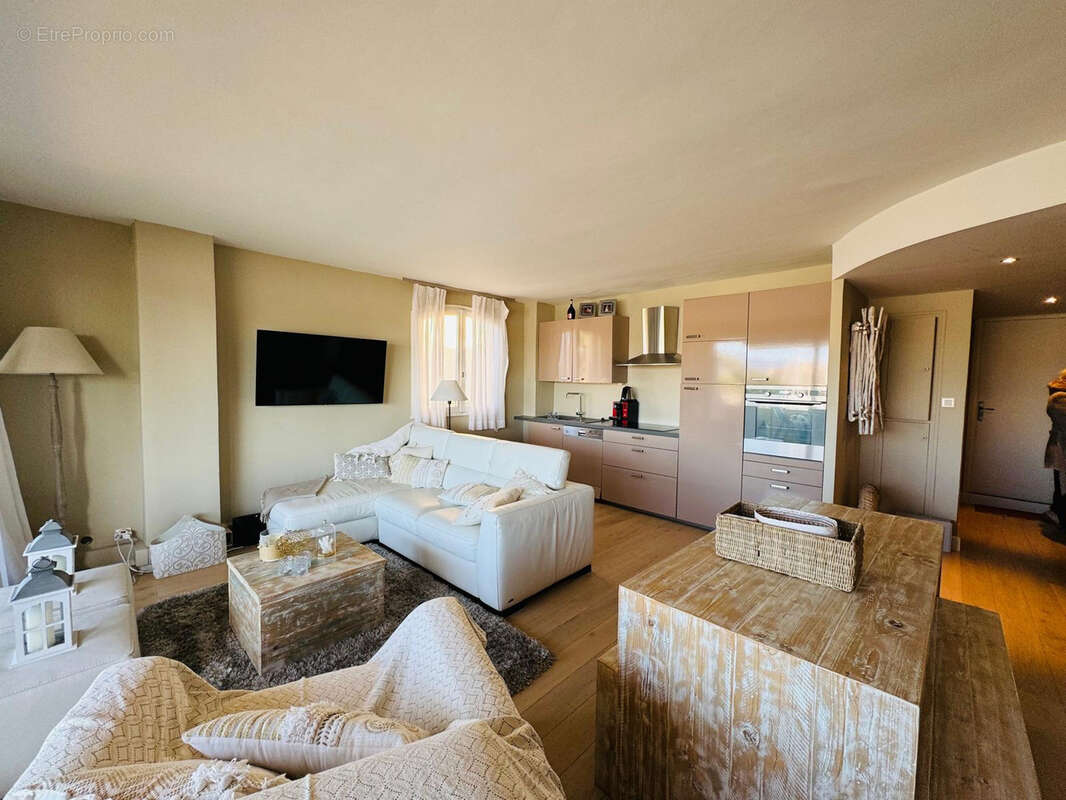 Appartement à COGOLIN