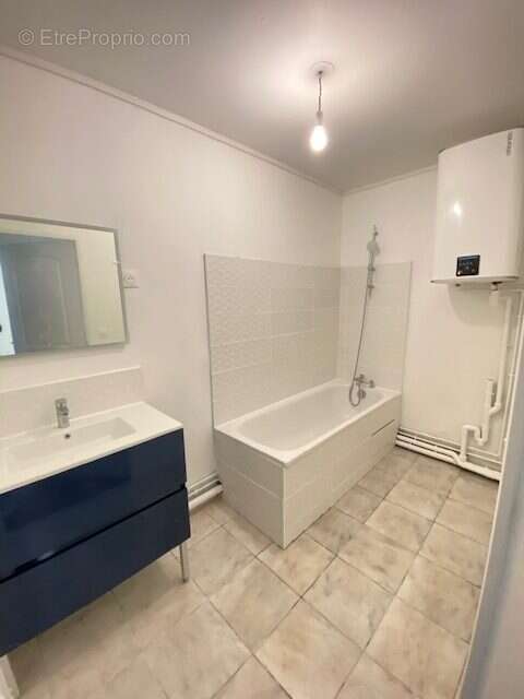Appartement à MONTIGNY-LE-BRETONNEUX