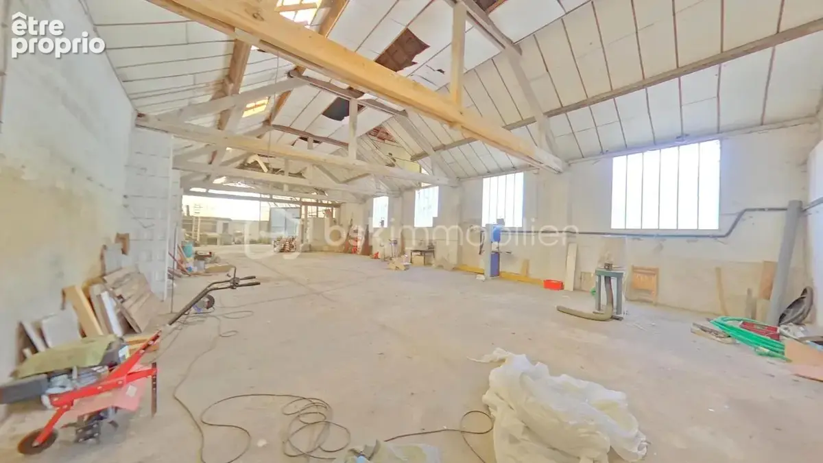 Hangar de 770 m² - photo 4