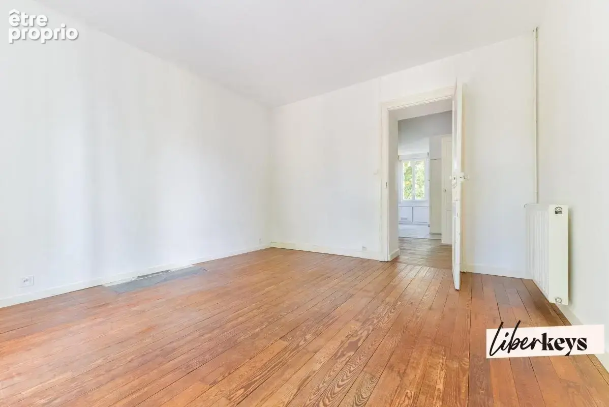 Nantes Hauts-Pavés — T3 de 60 m² avec charme de l'ancien, cave et grenier - photo 3