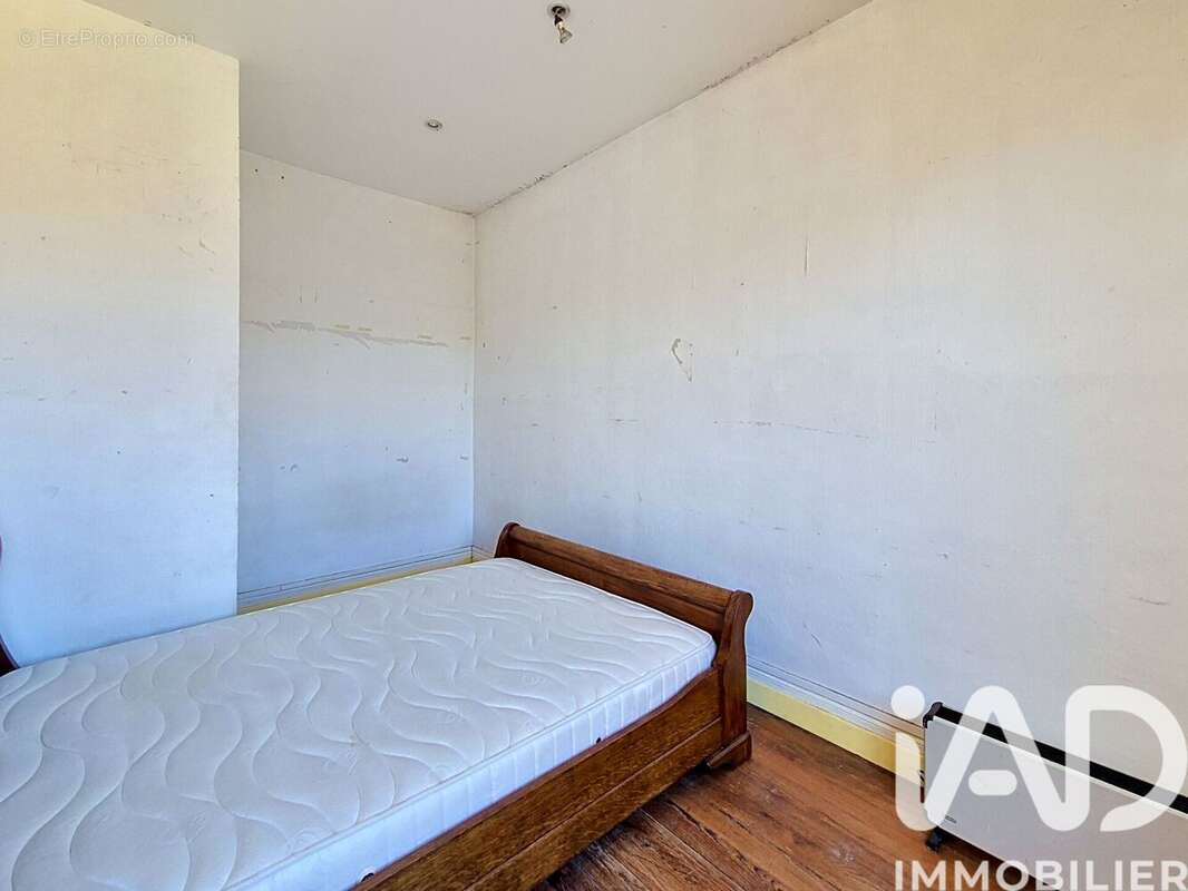 Photo 9 - Maison à LURCY-LEVIS