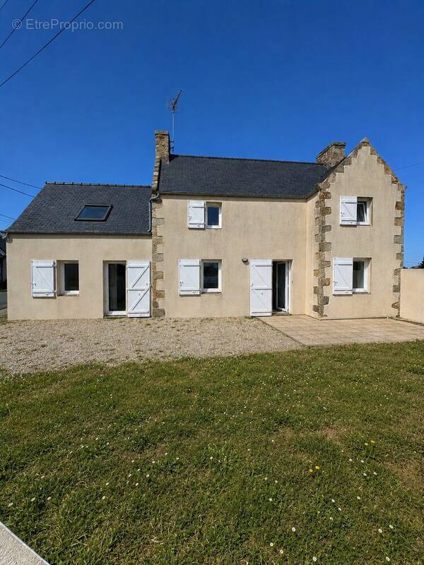 Maison à SANTEC