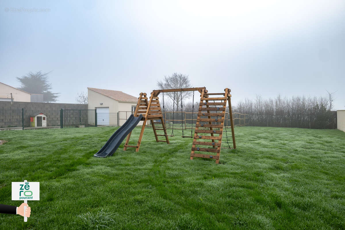 Maison à LE BERNARD