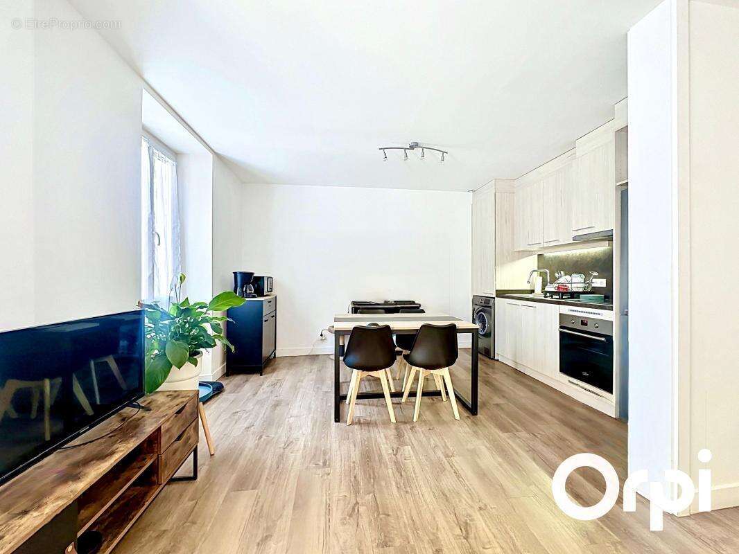 Appartement à SAINT-MARTIN-DU-VAR