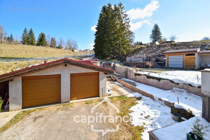 Maison à LES ROUSSES