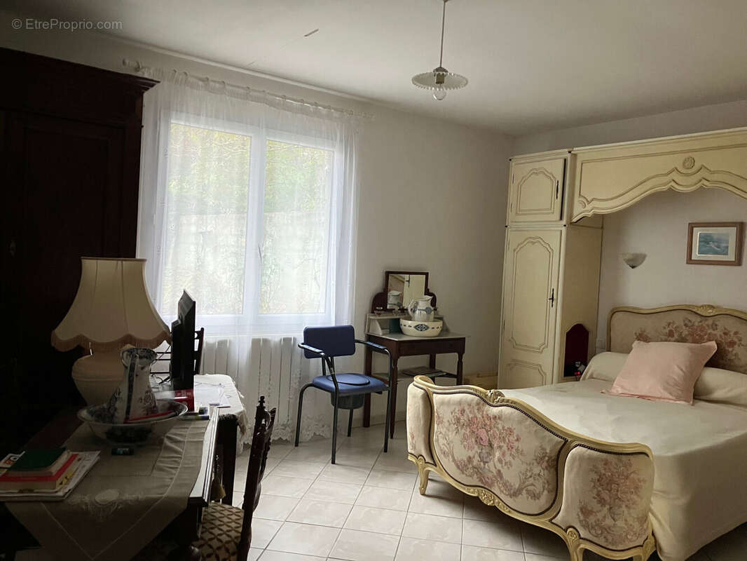 Maison à TIESTE-URAGNOUX