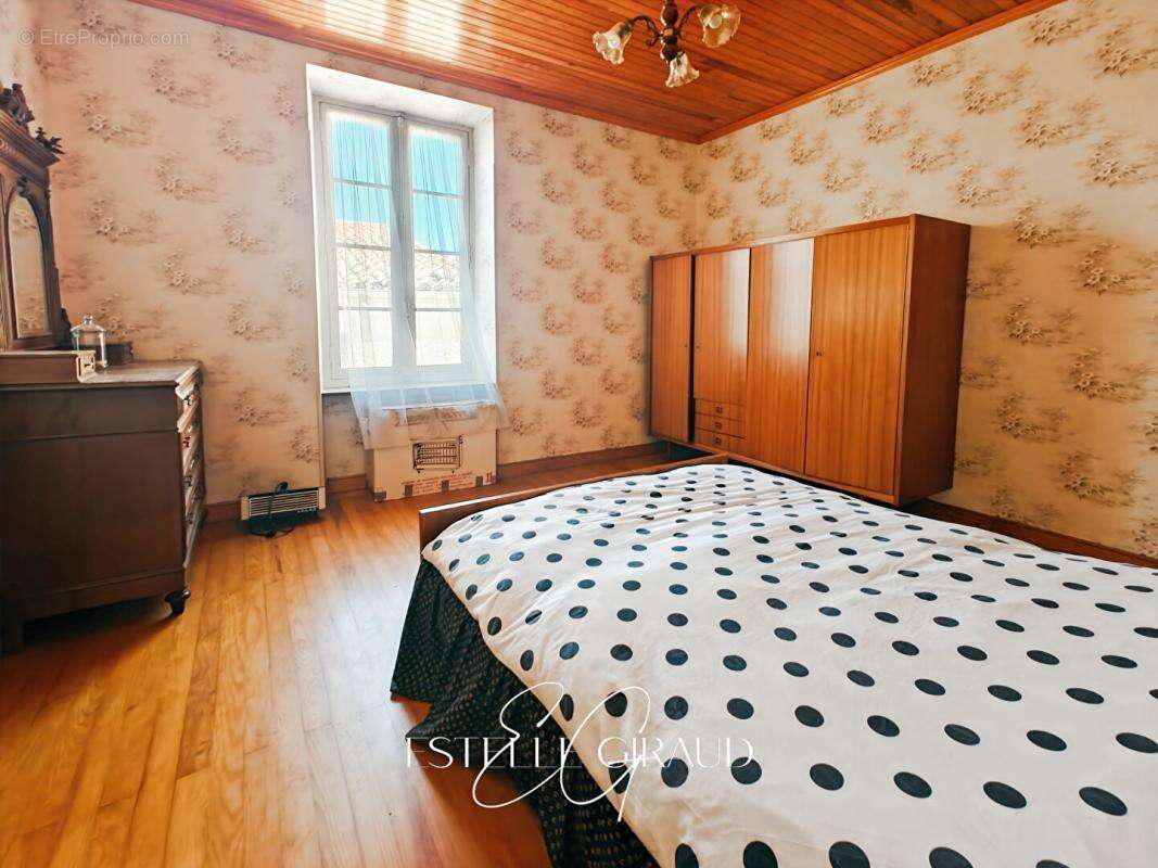 Maison à CAUNES-MINERVOIS