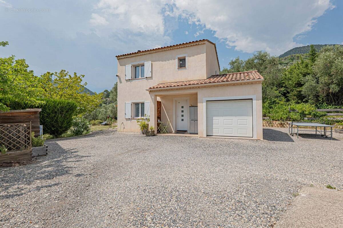Maison à PIERREFEU