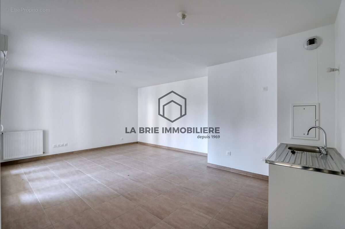 Appartement 49 m² à Mennecy  - photo 3