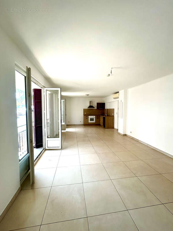 Vente en exclusivite t2 55 m2 avec grenier secteur candia - photo 5