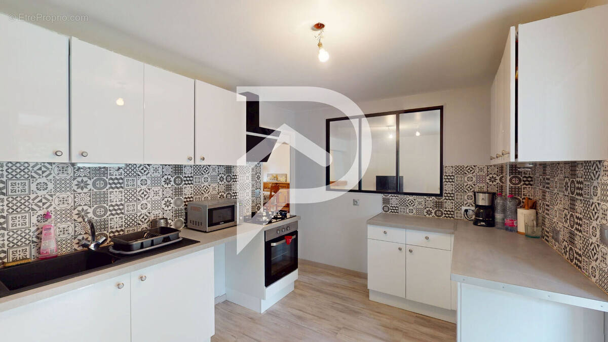 Maison à VERNEUIL-SUR-SEINE