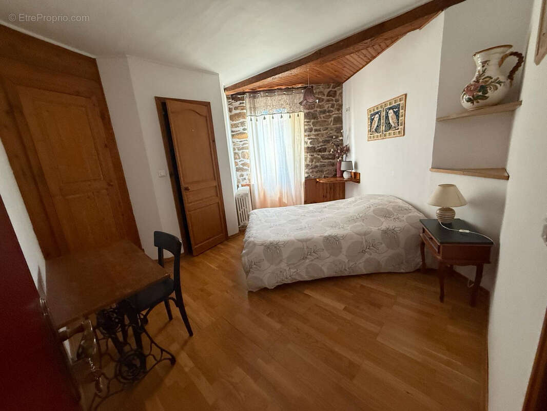Maison à LE CAYLAR