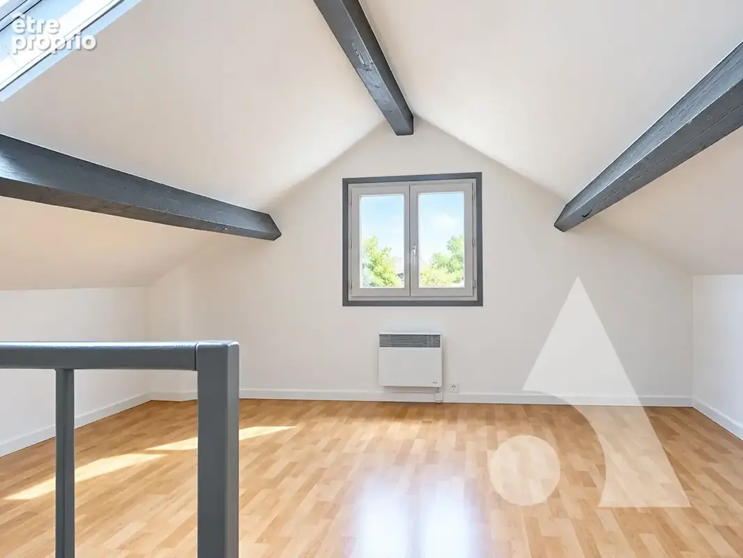 Immeuble / Ensemble immobilier 1 garage + 4 appartements - photo 6