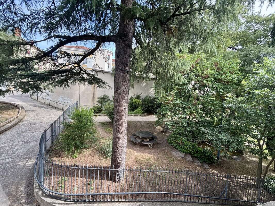Appartement à ROMANS-SUR-ISERE