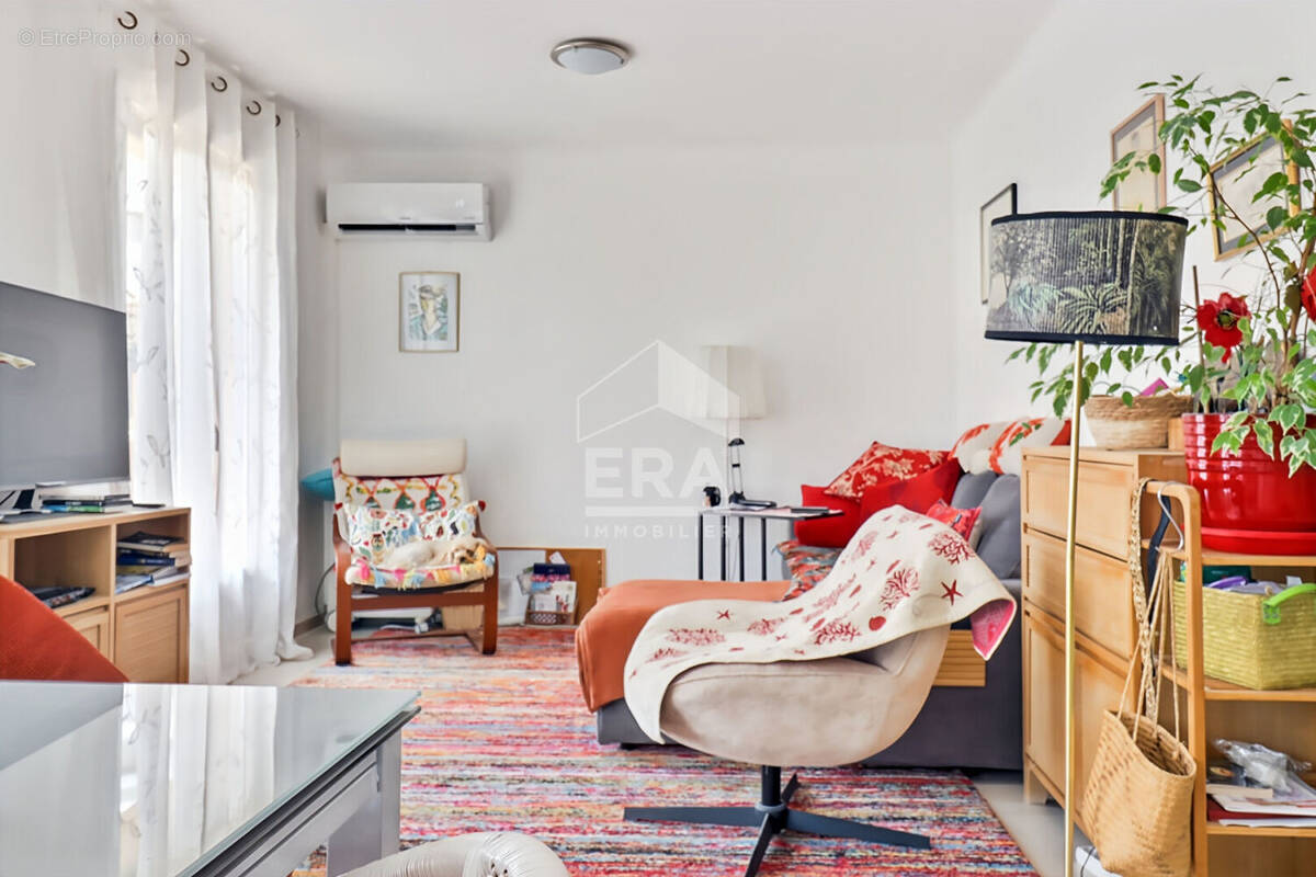 Photo Appartement à Marseille-8e au prix de 256 000€
