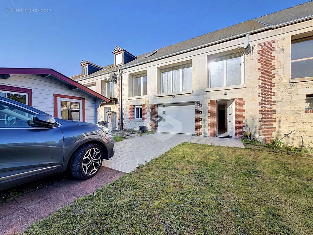 Maison 147 m² à Nanteuil-La-Fosse  - photo 2