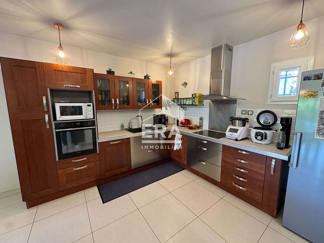 Maison à SAINT-CANNAT