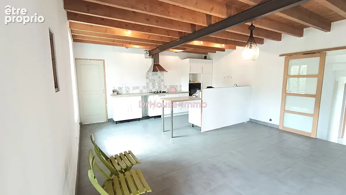 Maison 169 m² à Coulonges-Thouarsais  - photo 2