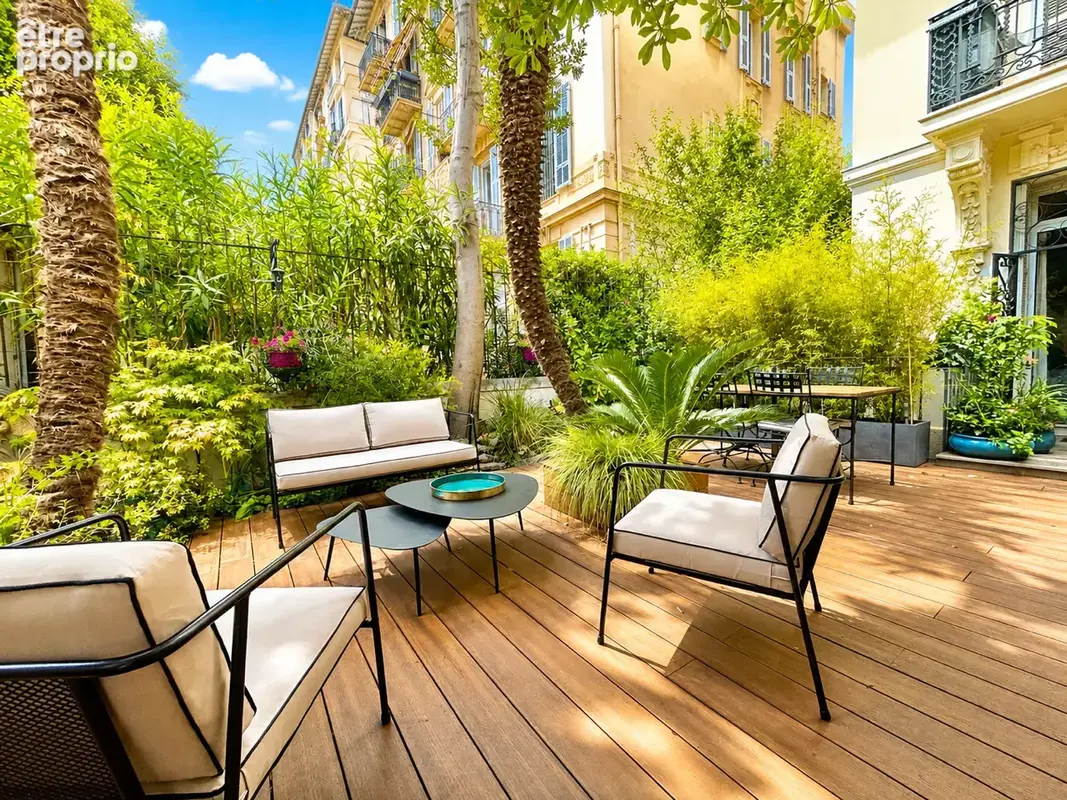 Nice centre superbe 3p avec jardin et garage - photo 12