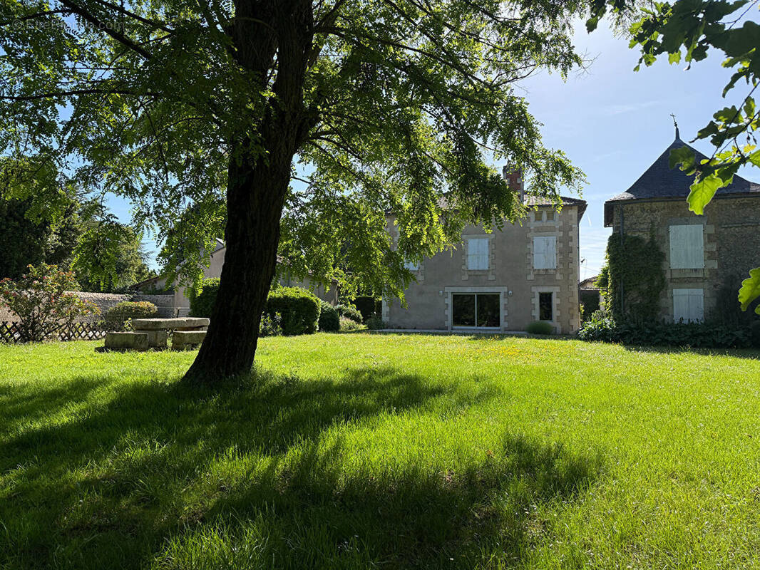 Maison à LA VILLEDIEU-DU-CLAIN