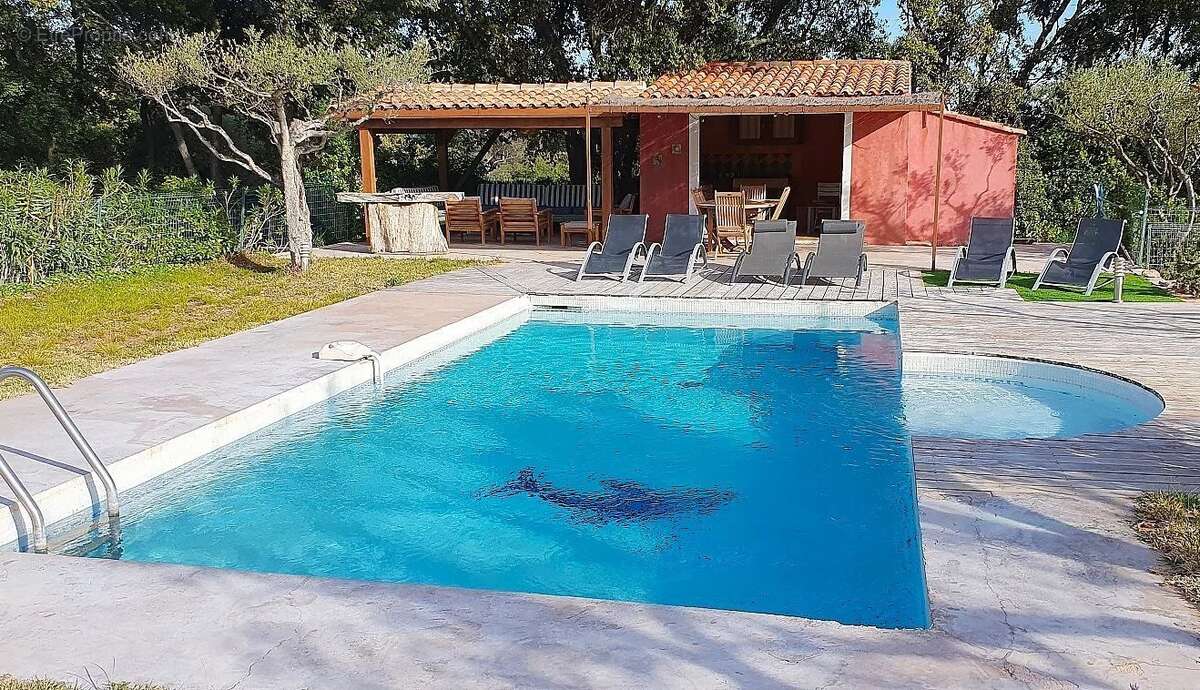 Maison à PUGET-VILLE