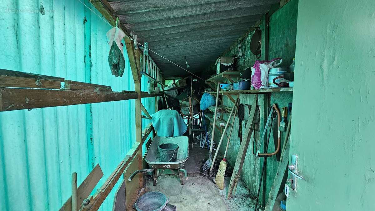 Terrain de loisirs de 520 m² avec dépendances et espaces nuit - photo 10