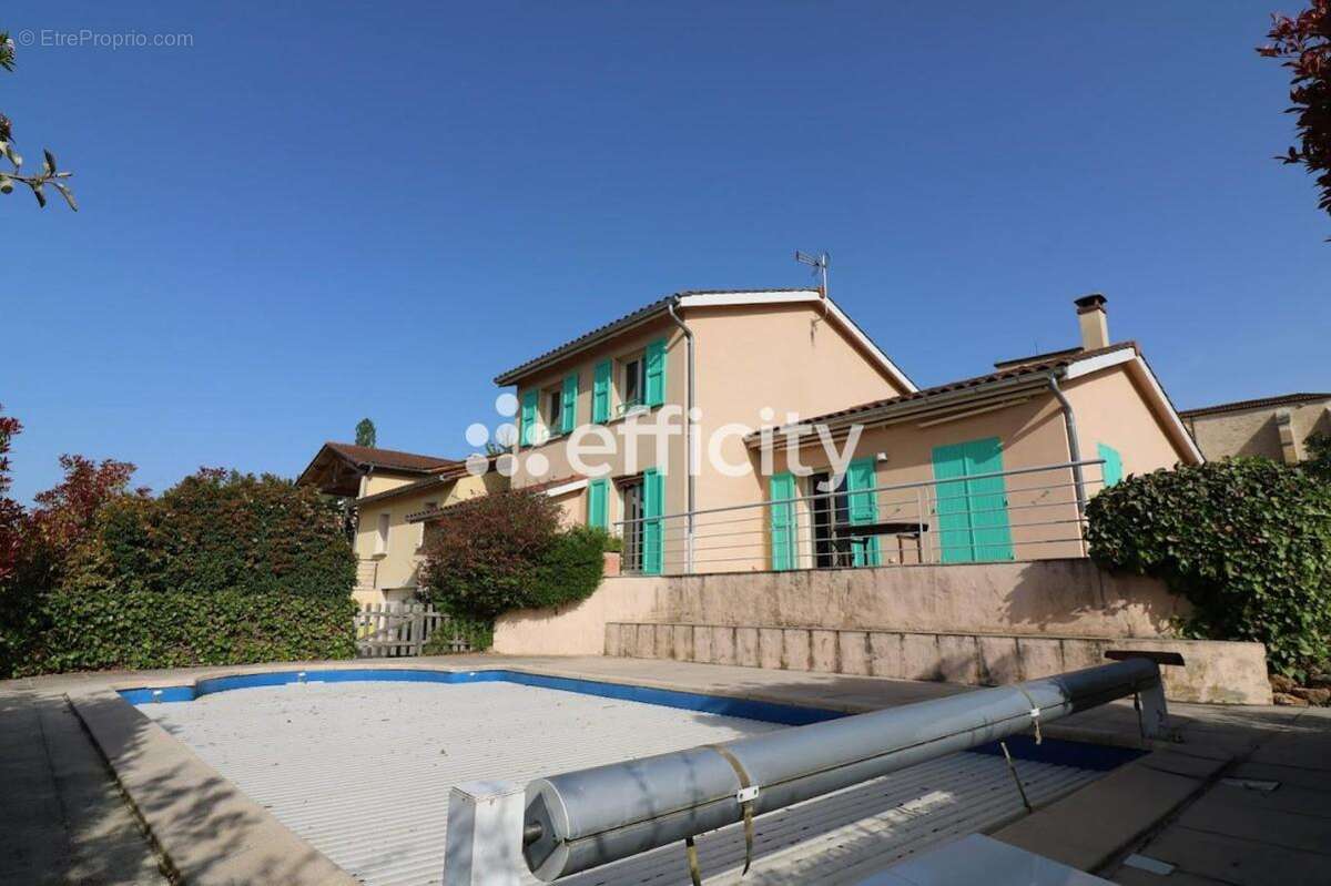 Maison 146 m² à Villefranche-Sur-Saone  - photo 4