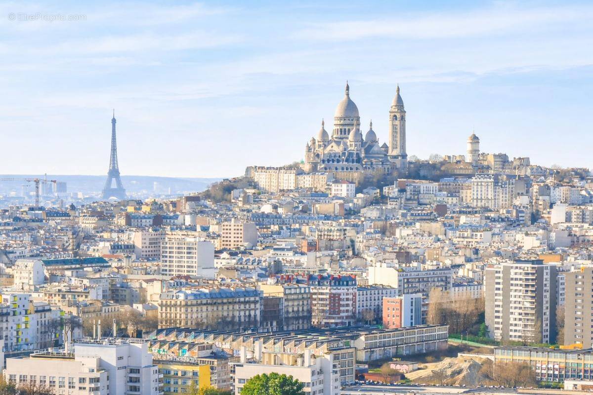 Appartement à PARIS-18E
