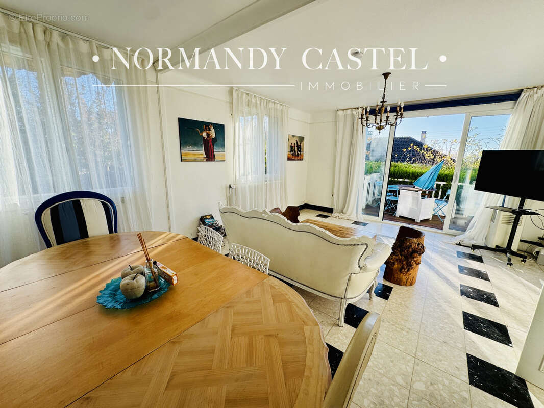 Maison à TROUVILLE-SUR-MER