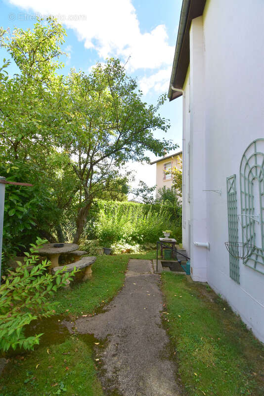 Maison individuelle avec terrain et grand garage sur FOUG - photo 5