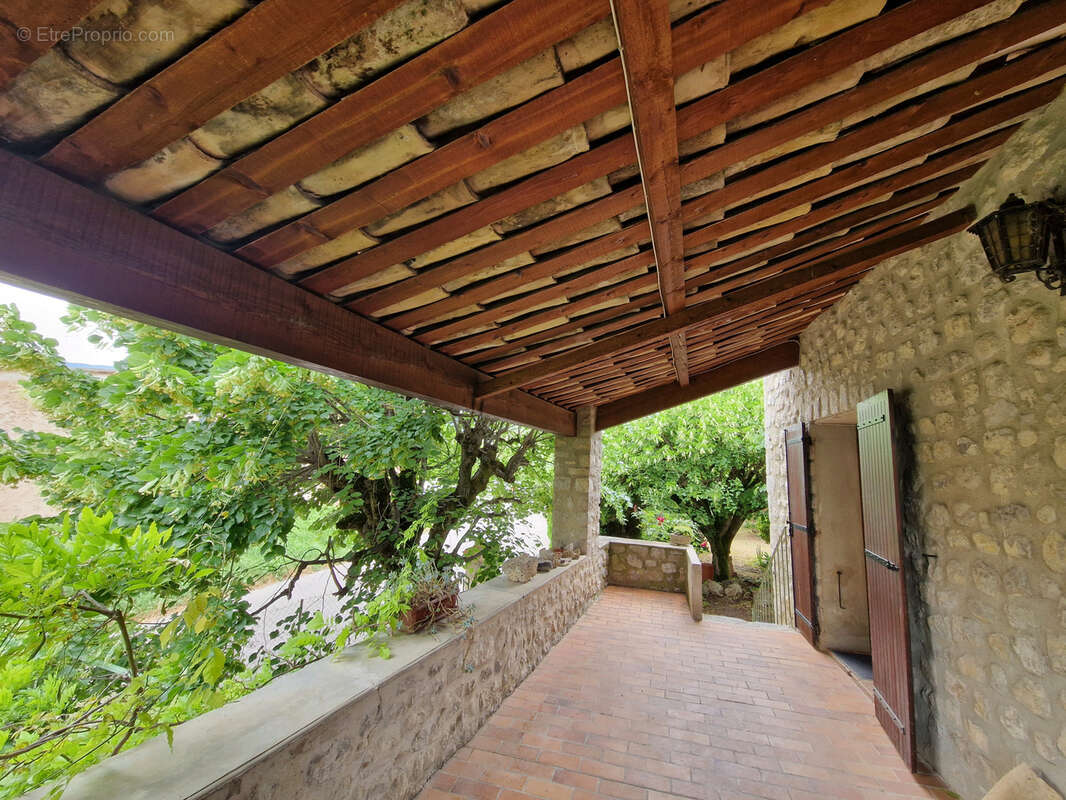 Maison à BUIS-LES-BARONNIES