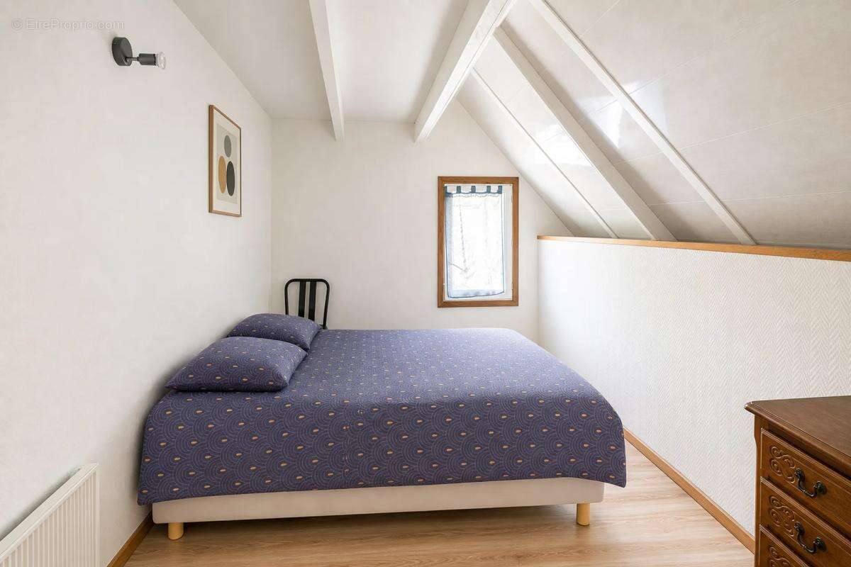 Ancien corps de ferme divisé en 3 logements indépendants ! - photo 4